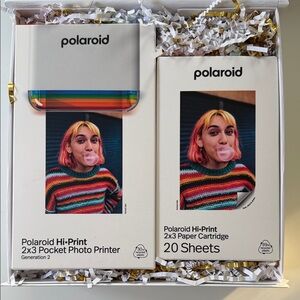 NWT Polaroid Hi-Print 2x3 Pocket Photo Printer + 20 Sheets